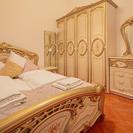 The Grand Royal 3Bdr Heart Of Old Town Apartamento Praga Exterior foto