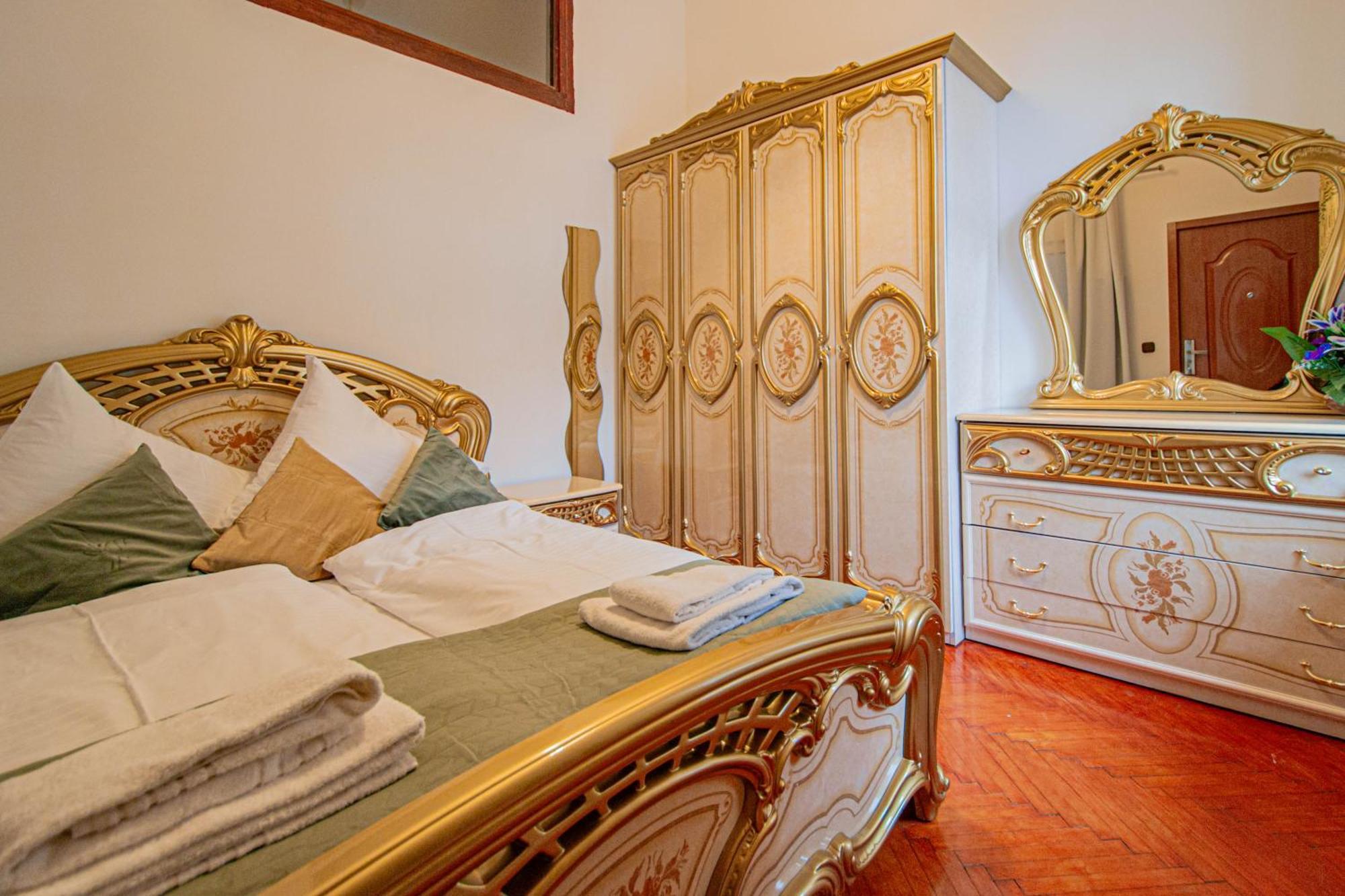 The Grand Royal 3Bdr Heart Of Old Town Apartamento Praga Exterior foto