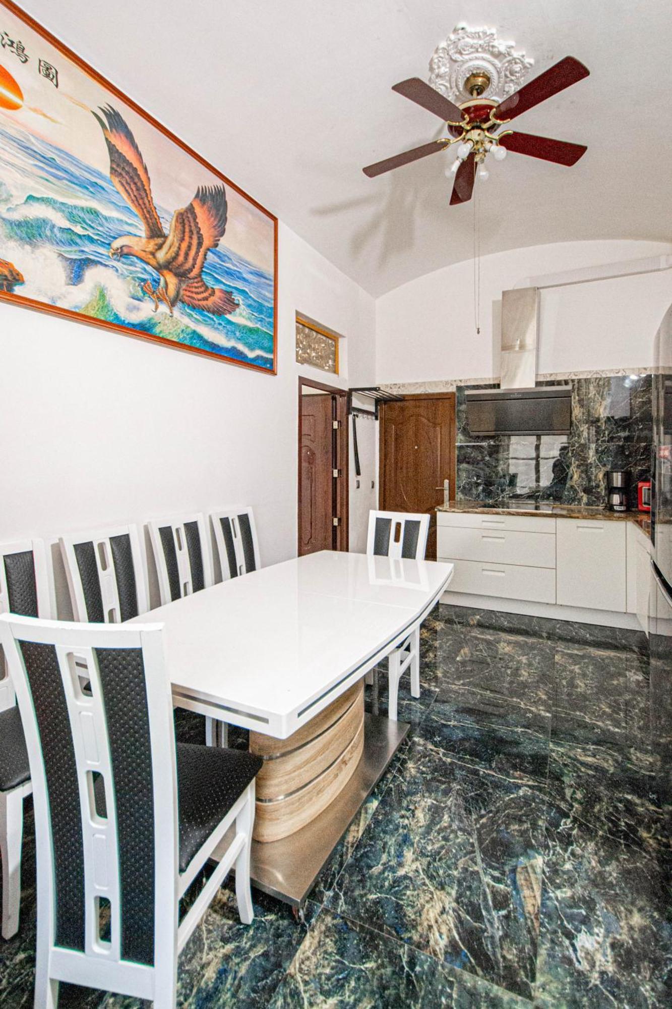 The Grand Royal 3Bdr Heart Of Old Town Apartamento Praga Exterior foto