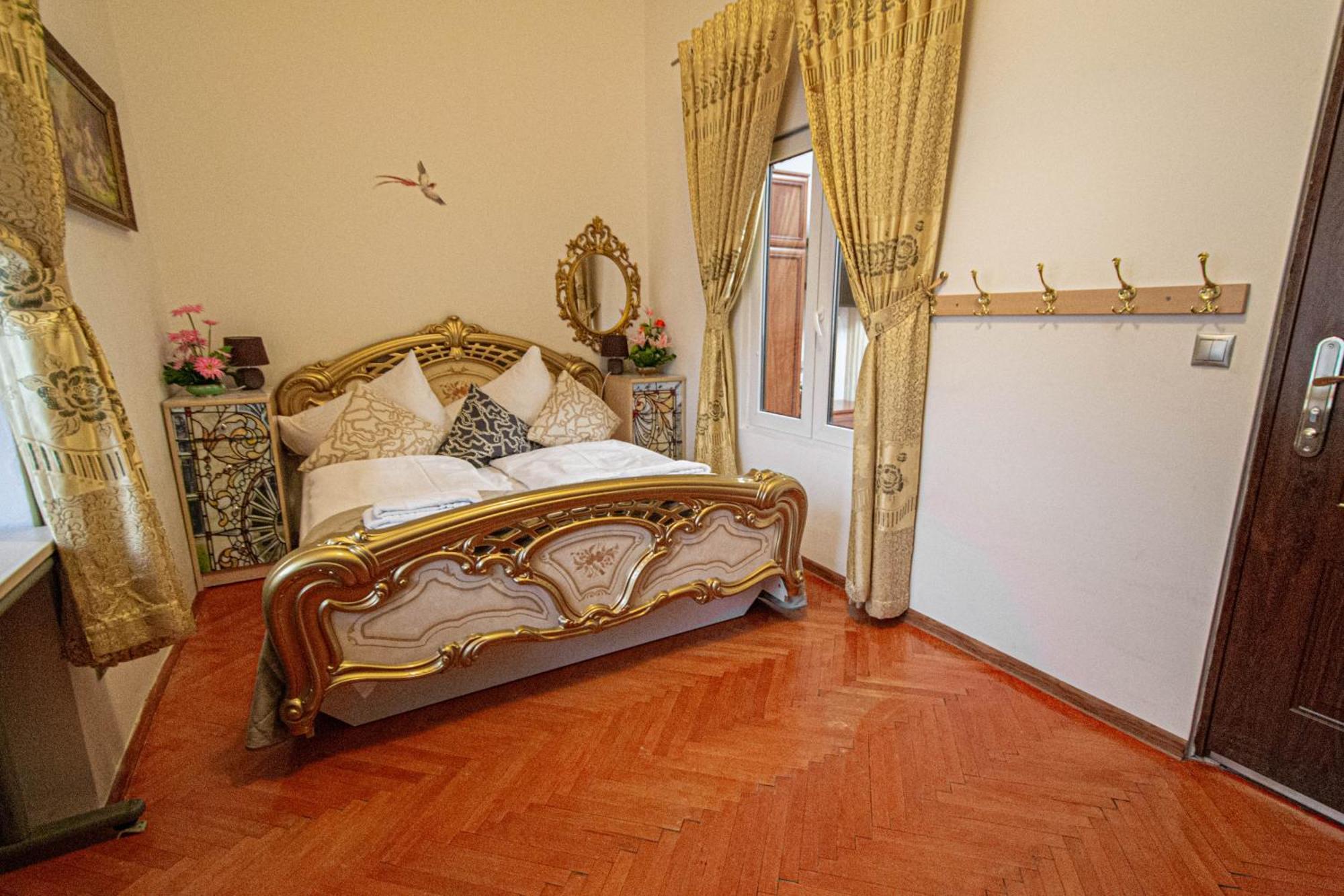 The Grand Royal 3Bdr Heart Of Old Town Apartamento Praga Exterior foto